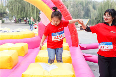 風(fēng)靡美國的體適能訓(xùn)練登陸古都西安，ABC KIDS小馬星球親子跑歡樂開跑