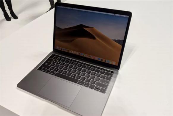 何需妥協(xié)MacBook Air？HUAWEI MateBook 13：您身邊的優(yōu)質(zhì)全面屏輕快本