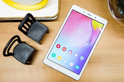 8吋屏幕+5100mAh 三星Galaxy Tab A（2019，8.0英寸）方便全家使用