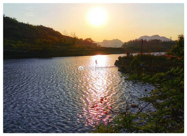 安順竟然藏著一家可以看“?！钡拿袼?，絕美夕陽(yáng)配美食，最宜發(fā)呆