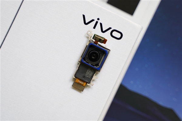 光學(xué)防抖靠邊站！vivo X50系列即將登場：首發(fā)微云臺防抖