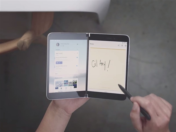 微軟回歸手機(jī)市場(chǎng)！Surface Duo砍掉3.5mm耳機(jī)孔