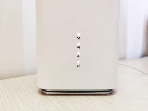 【集微拆評(píng)】OPPO 5G CPE T1評(píng)測(cè)：5G轉(zhuǎn)Wi-Fi，一張卡搞定多設(shè)備