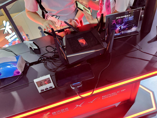 華碩多款WiFi6電競路由亮相ChinaJoy2020