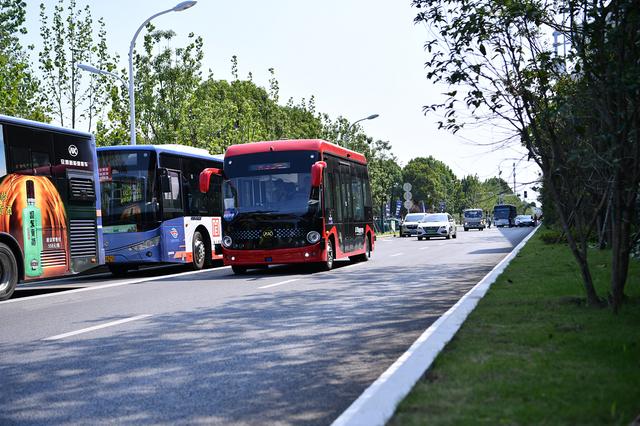 安徽首條智能網(wǎng)聯(lián)5G線路開通 安凱無人駕駛客車投入開放道路運行！