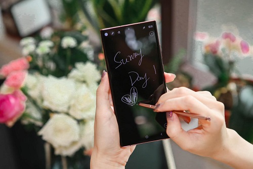 從Galaxy Note20系列開始，領(lǐng)略三星生態(tài)全家桶帶來的非凡體驗