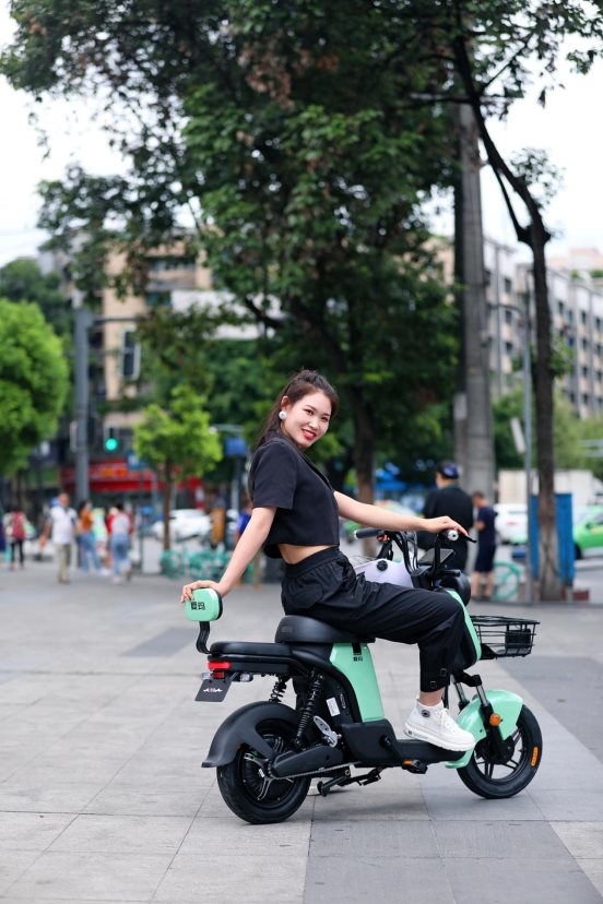 買電動車陷入選牌子困境？愛瑪電動車——好品牌不懼對比