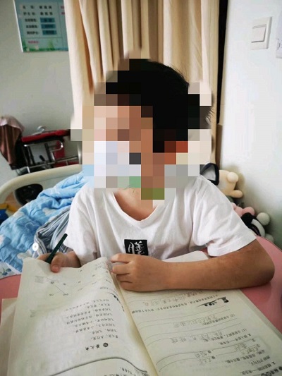 7歲孩男童身患重病擊，輕松籌上匯聚愛(ài)心幫助他重新看到希望