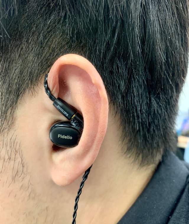 魅惑低音按摩你的耳朵，飛利浦S301HIFI圈鐵耳機評測