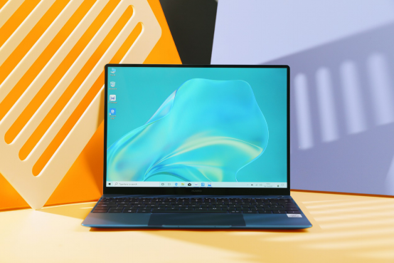 圣誕送禮攻略：華為MateBook X，一份時(shí)髦又有溫度的圣誕禮物