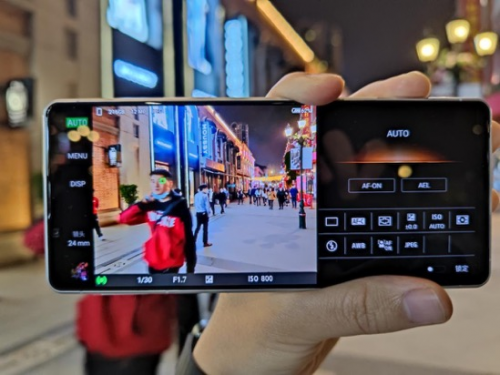 在拍照上拿獎拿到手軟的索尼Xperia1 II，是天下攝友的新年大禮