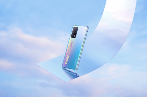 天空之城夢幻配色，realme首款曲面屏X7 Pro至尊版登場