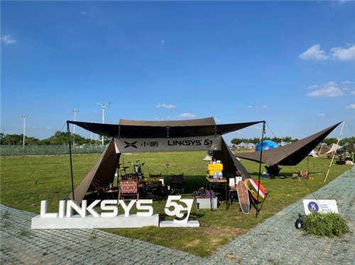 領(lǐng)勢(shì)5G WiFi 6隨身路由器攜手小鵬P5亮相海鷗島， 讓露營(yíng)更輕松！