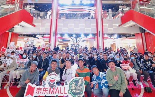 超人氣脫口秀“唐蒜鋪?zhàn)印北硪u 西安京東MALL 12.12火熱開啟