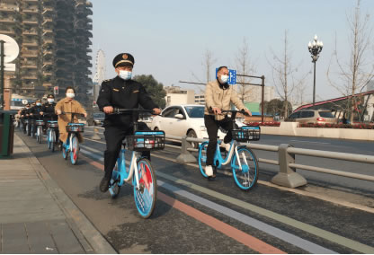 12月2日是第十個(gè)“全國交通安全日”，為了呼吁更多人提高交通安全意識，哈啰出行圍繞“守法規(guī)知禮讓、安全文明出行”的主題，與全國20多地交通管理部門開展形式多樣的交通安全宣傳活動。897.jpg