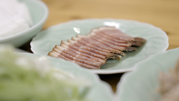 拼多多店鋪內(nèi)快速而美味的預(yù)制烹飪料理，使金華火腿的知名度、食用便捷性雙雙提升.jpg