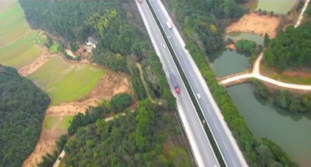 專用智能無人機在高速公路交警執(zhí)法巡查的解決方案