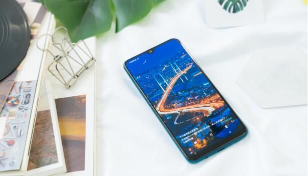 告別低電量恐懼癥 三星Galaxy A40s 助你暢玩無(wú)憂