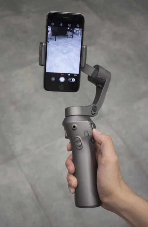 2019年熱門手機穩(wěn)定器大疆osmo mobile 2、百諾P1、智云smooth4專業(yè)測評