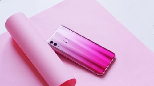 直降400元還升級EMUI9.1 榮耀10青春版助你職場乘風(fēng)破浪