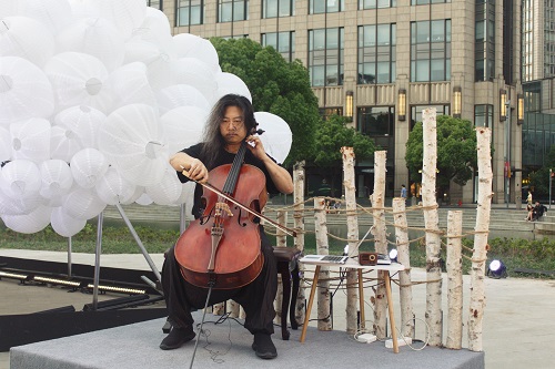 貓王收音機攜手上海表演藝術(shù)新天地，讓“一出好戲”發(fā)生在6月的日常