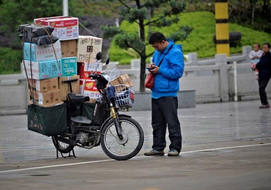 快遞100智能服務(wù)幫助快遞員提質(zhì)增效 助推快遞業(yè)利好發(fā)展