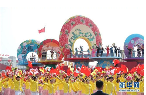 長(zhǎng)安街上的中國(guó)屏 利亞德向祖國(guó)70華誕獻(xiàn)禮