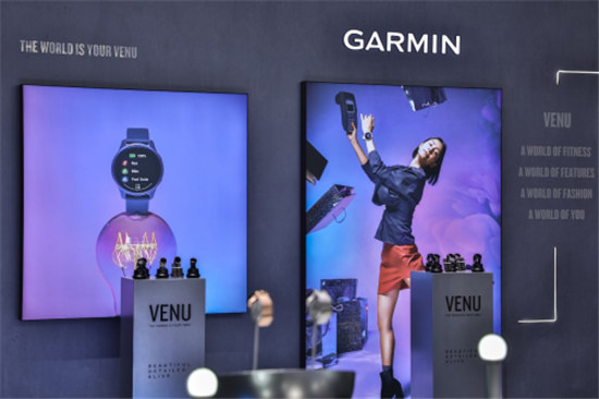 獨一有二，迪麗熱巴優(yōu)雅出席2019GARMIN佳明北京智能腕表新品發(fā)布會