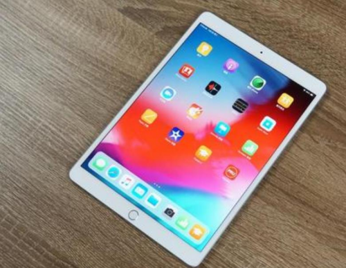 漲知識(shí)！給 iPhone 和 iPad 快充，充電器功率越大就越快嗎？