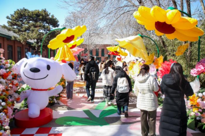 京東“原地想開”春日花會圓滿結(jié)束 買學習裝備就來京東3C開學季