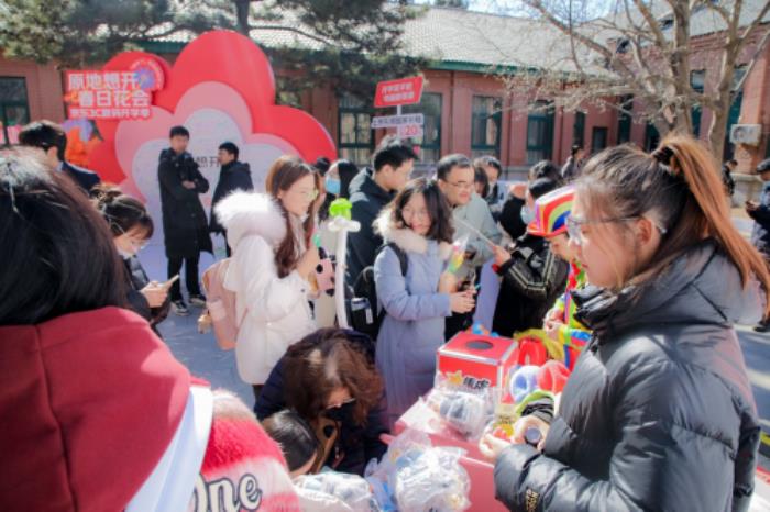 京東“原地想開”春日花會圓滿結(jié)束 買學習裝備就來京東3C開學季